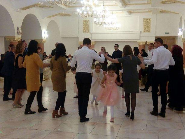 Muzica pentru petreceri nunti si cumatrii. - Formatia Doina Moldovei la pret accesibil. foto 4