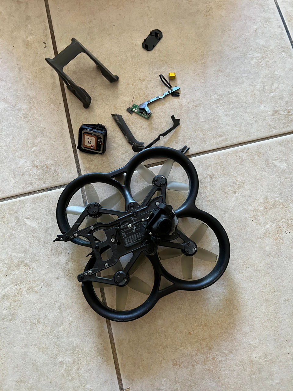 Cumpăr drone DJI și alte modele în orice stare foto 0