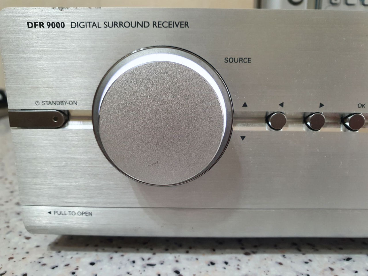 Philips DFR 9000 - Ресивер объемного звука. foto 2