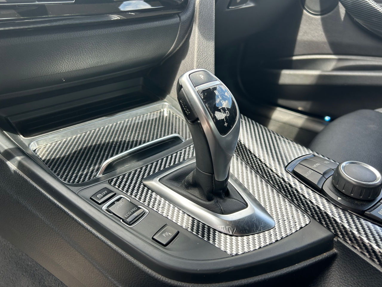 BMW 3 Series foto 9