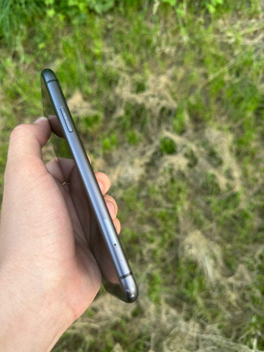 IPhone 11  foto 2