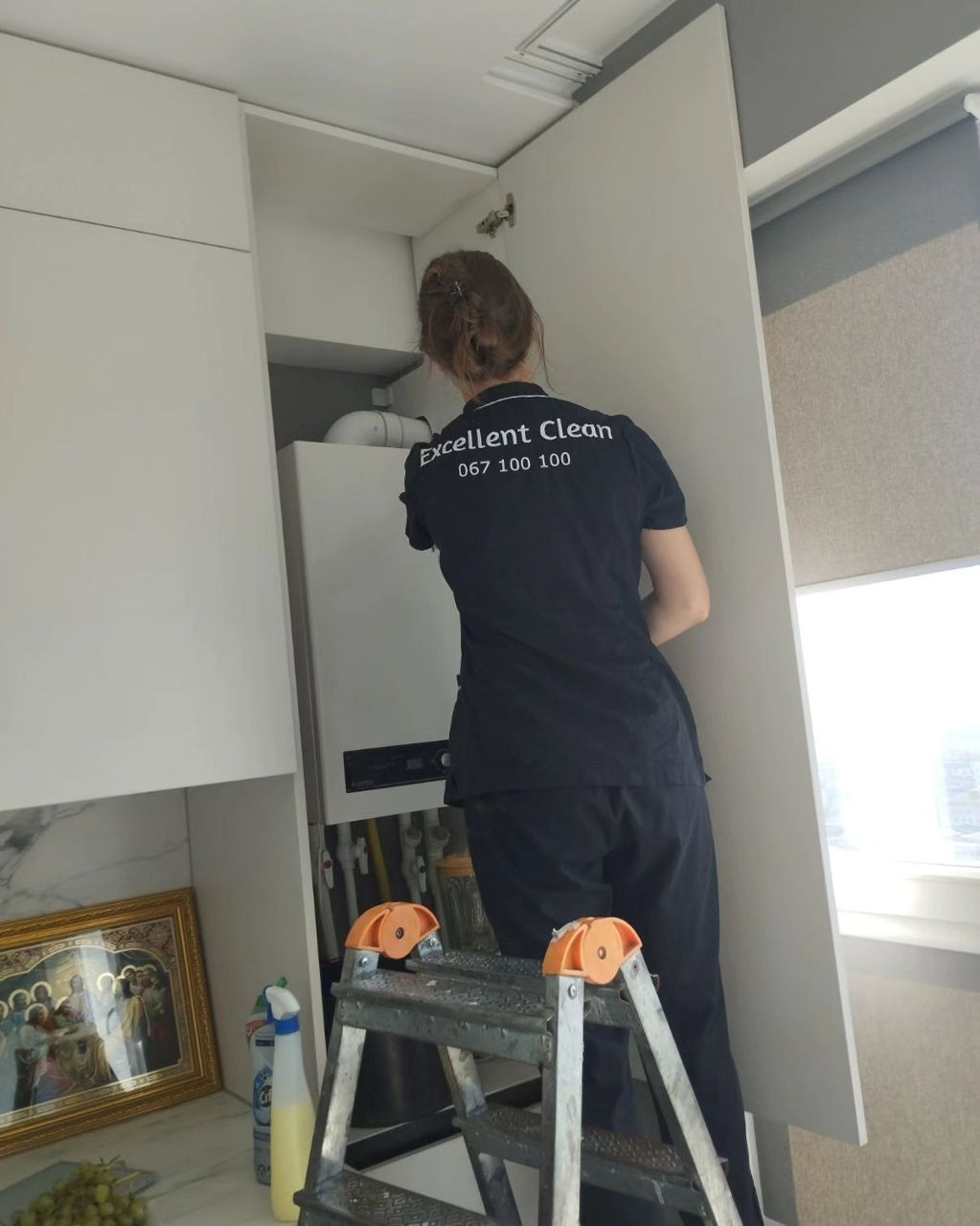 Servicii profesionale de curatenie dupa constructor/reparatie! Avem tehnica si solutii speciale! foto 1