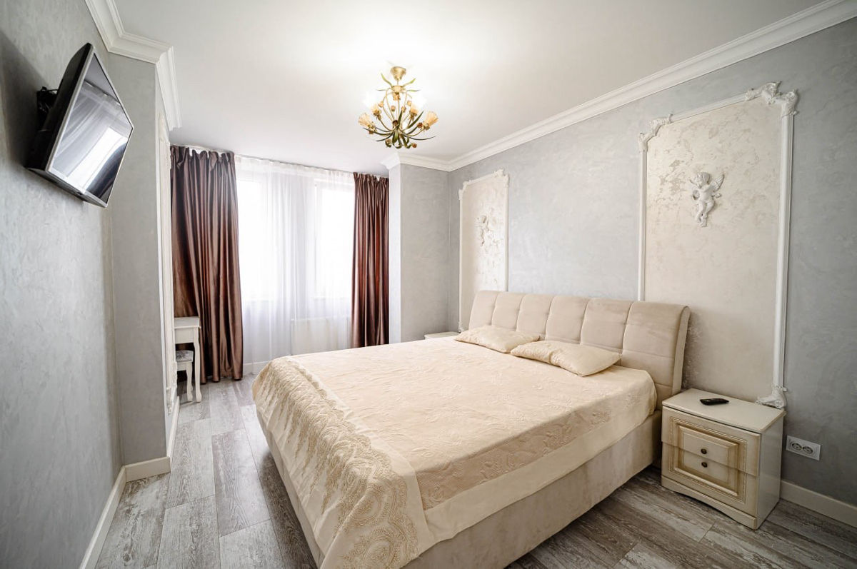 Apartament cu 2 camere, 76 m², Centru, Chișinău foto 8