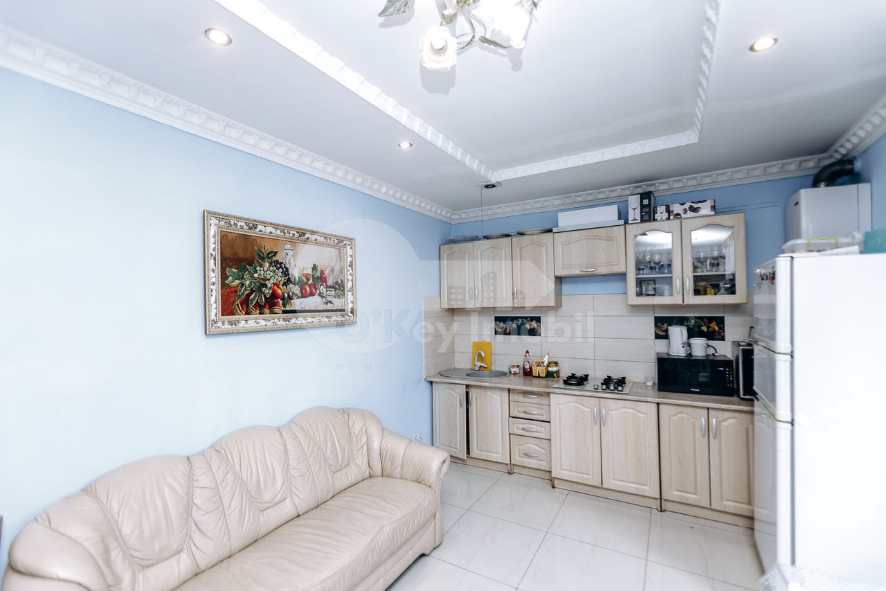 Casă 3 nivele, 250 mp, Centru 295000 € foto 8