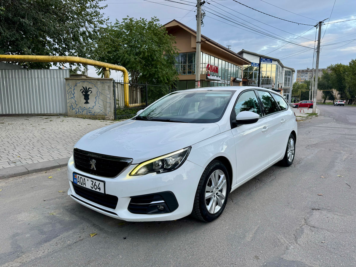 Peugeot 308 foto 0