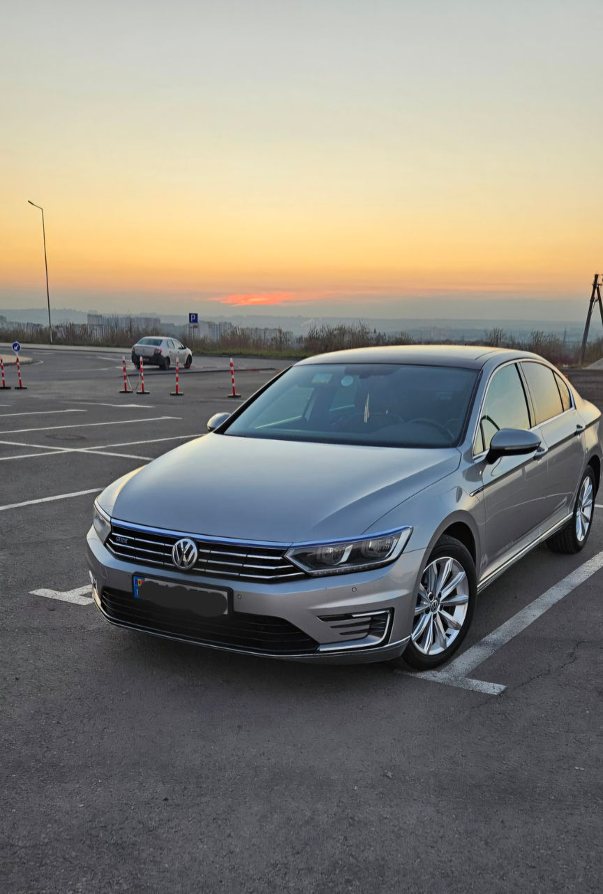 Volkswagen Passat foto 0