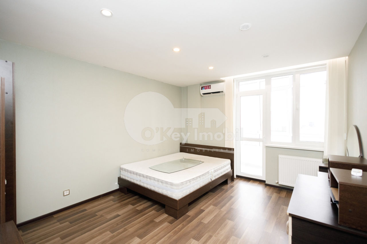 Apartament cu 3 camere, 120 m², Centru, Chișinău foto 2