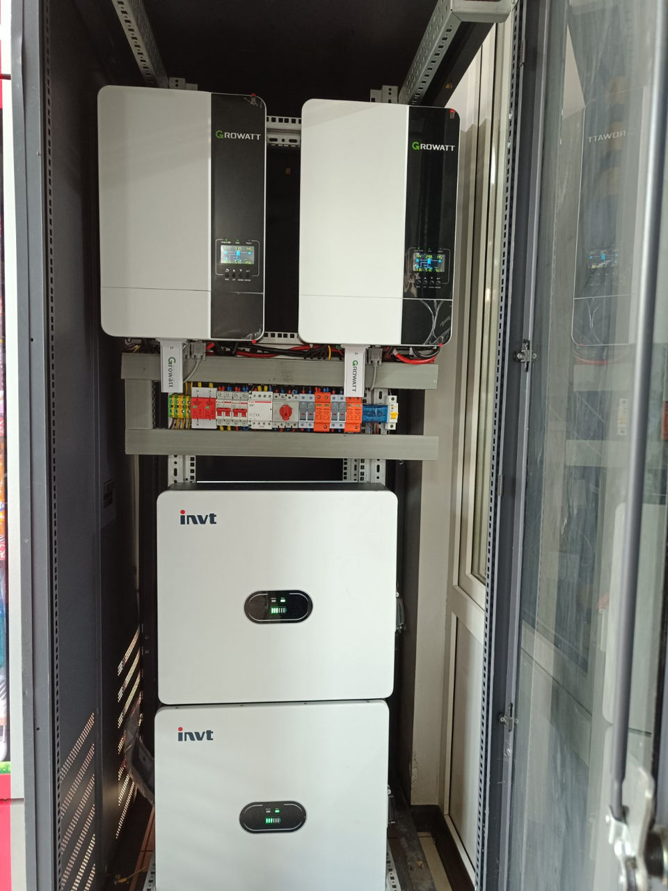 BATERIE LiFePO4 GRP5.12-WLV 5,12KW 51,2V 100A  INVT foto 1