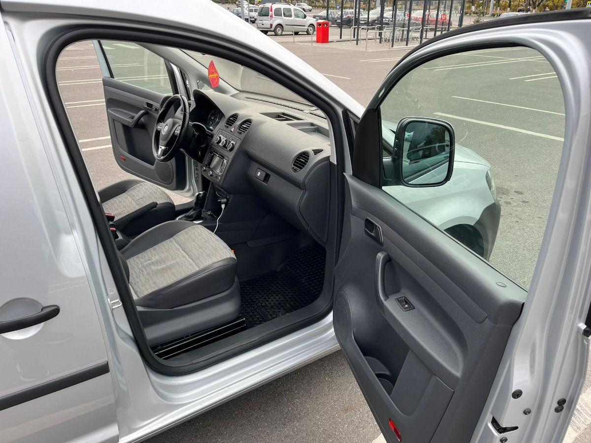Volkswagen Caddy фото 8