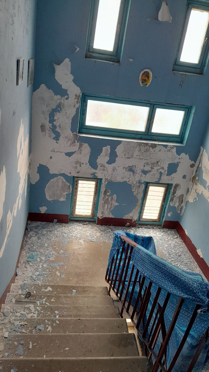 Reparatie cosmetica in scara blocului foto 0