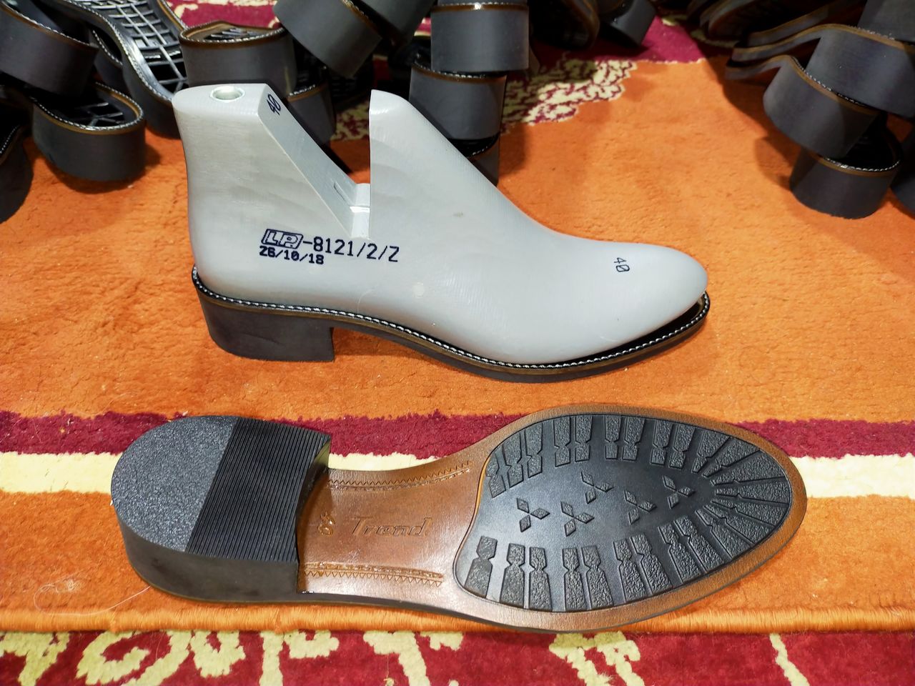 Колодки, подошвы.