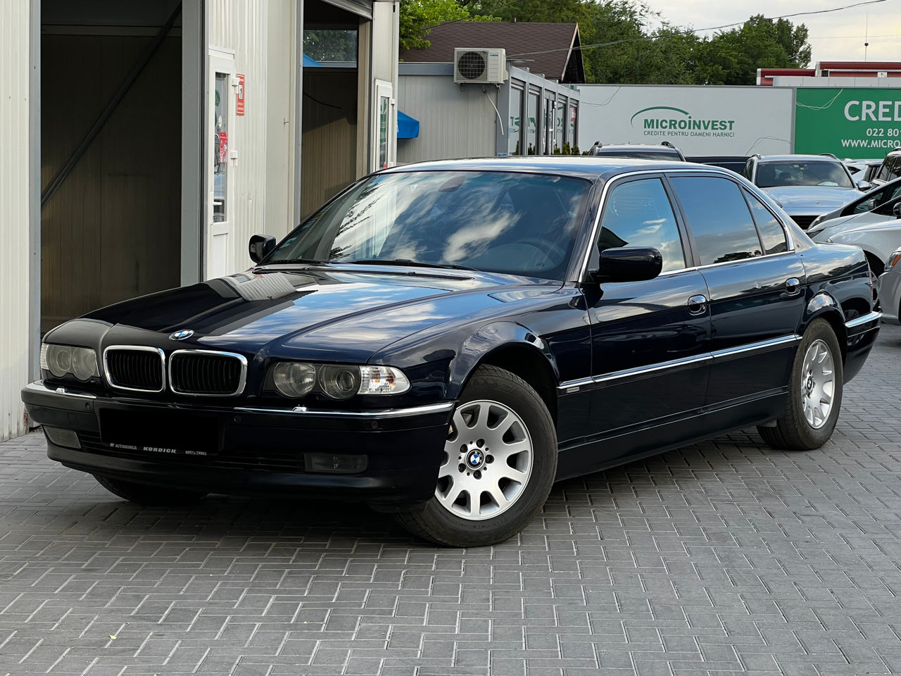 BMW 7 Series foto 2