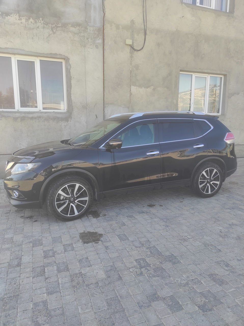 Nissan X-Trail foto 8