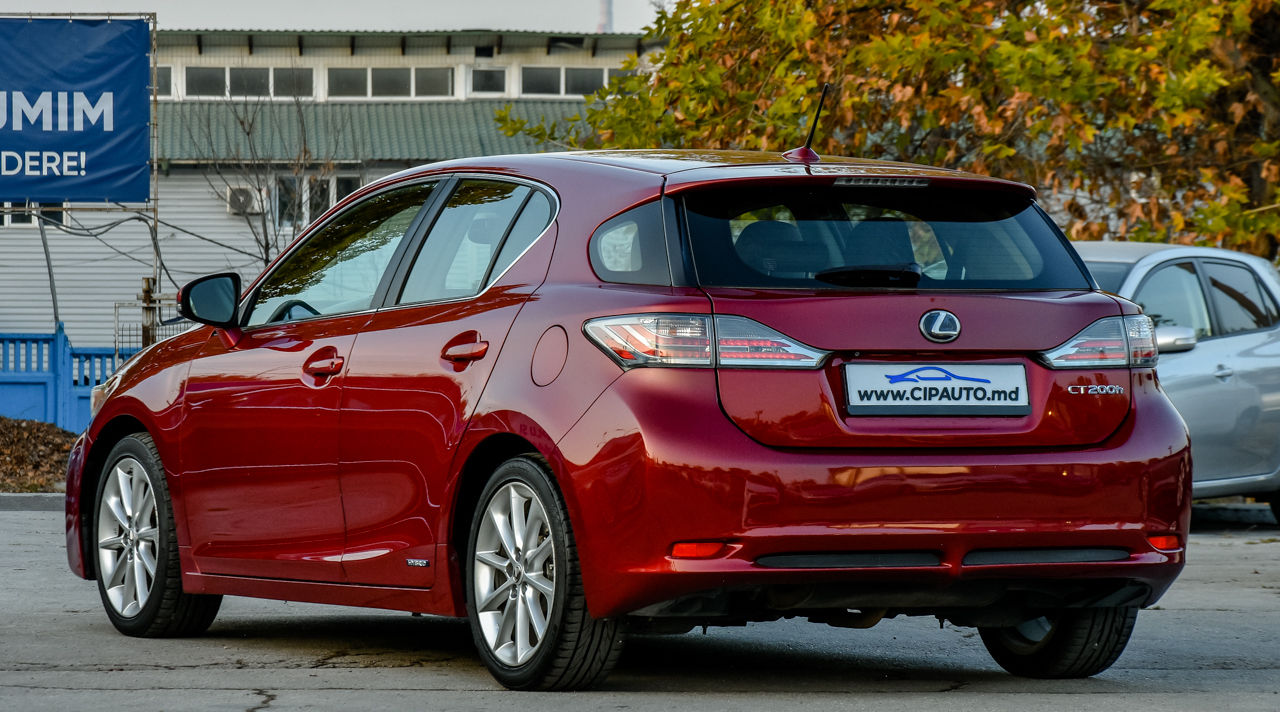 Lexus CT Series фото 3