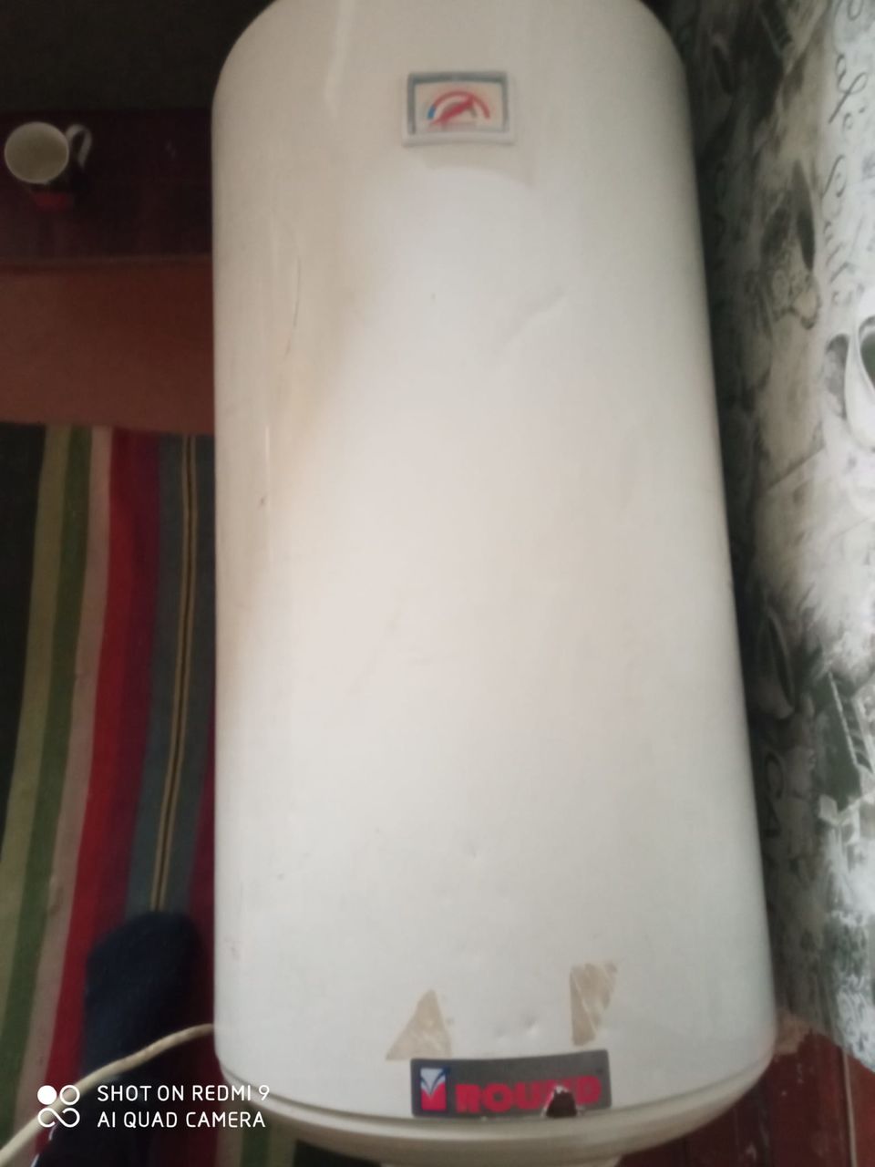 Продам бойлер на 100 литров