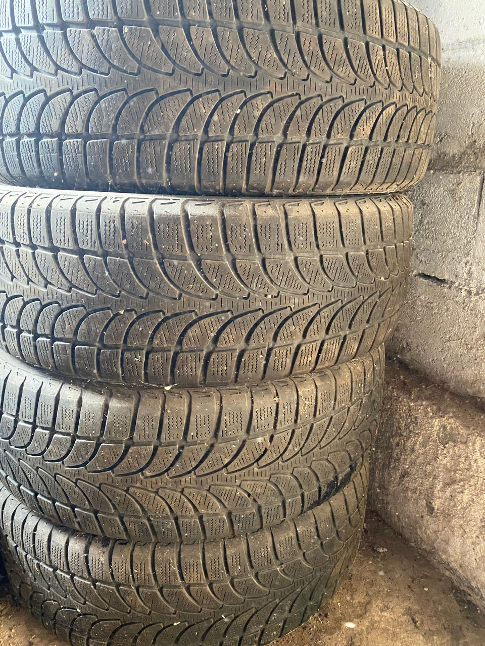 Cauciucuri 235/60/18 Bridgestone De Iarna