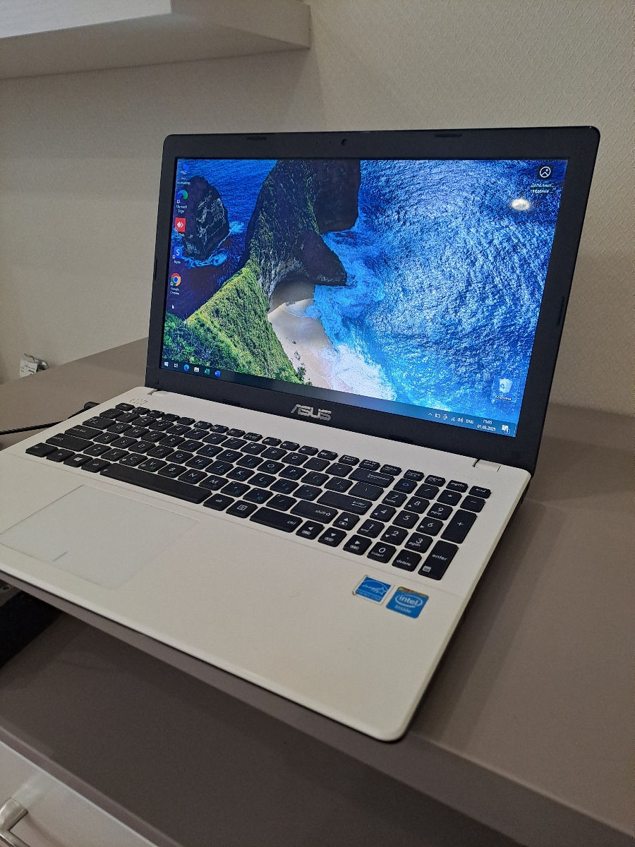 Asus x551m foto 5