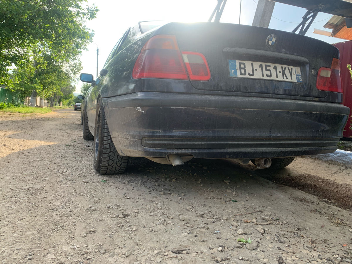 BMW 3 Series фото 0