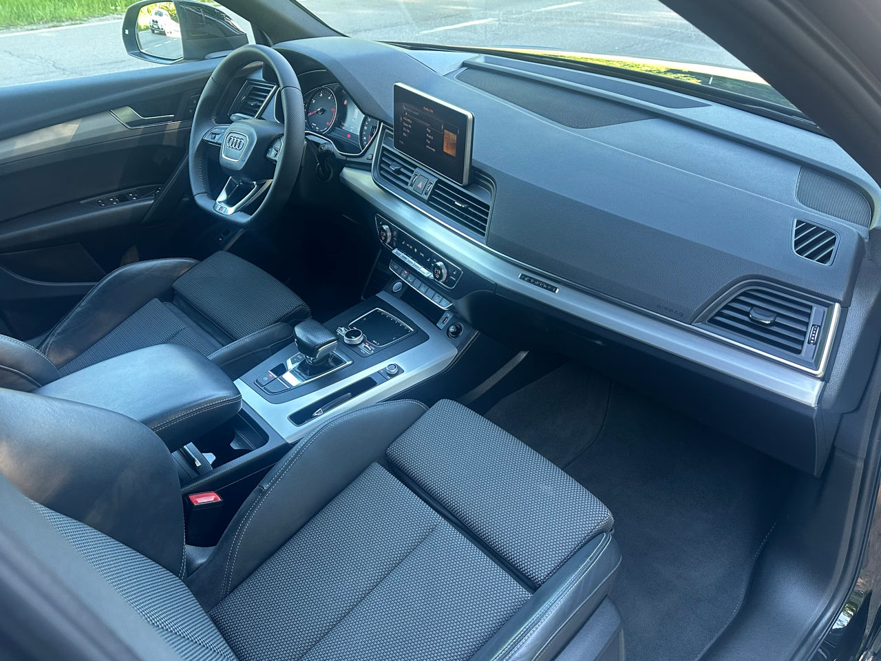 Audi Q5 an. 2019 cu rulaj 167000 km, Diesel, 28500