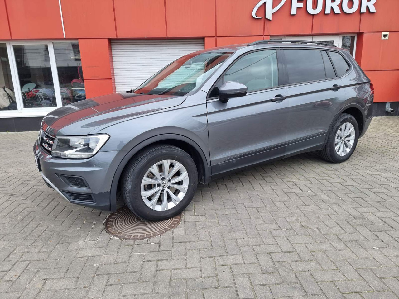 Volkswagen tiguan chirie auto  авто прокат rent a car фото 2
