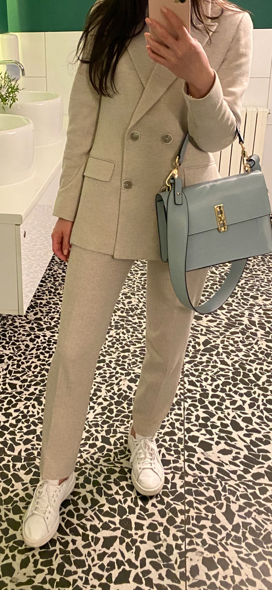 Vând costum Massimo Dutti foto 4