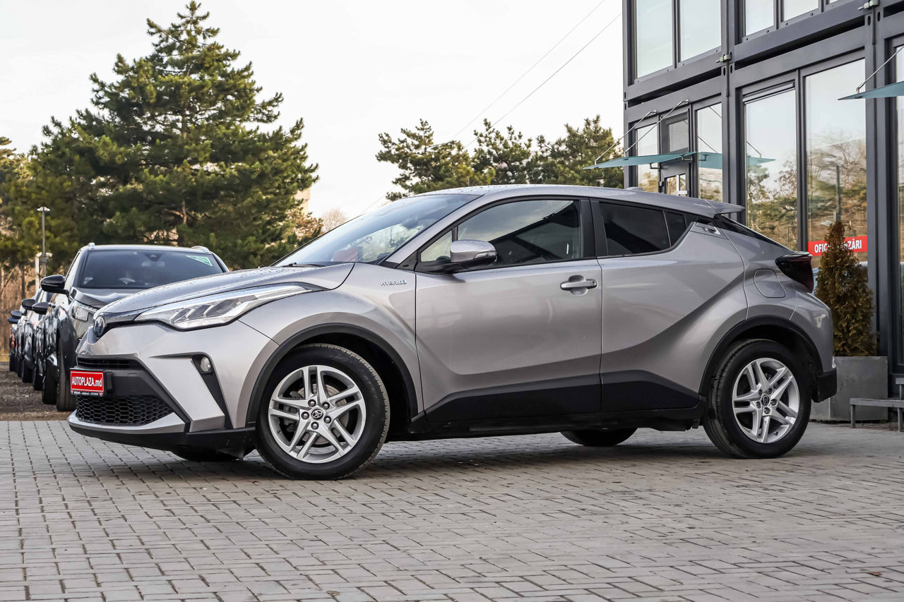 Toyota C-HR foto 0