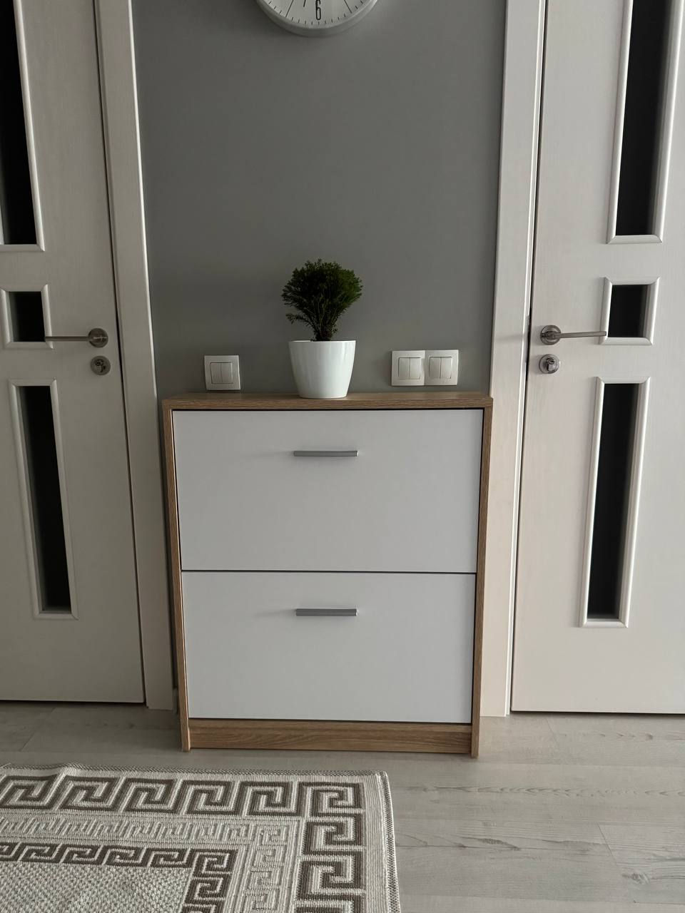 Mobilier antreu/hol  foto 1