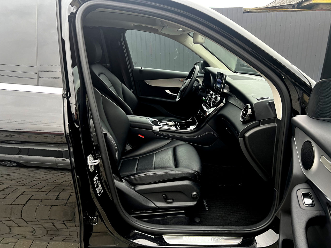 Mercedes GLC foto 8