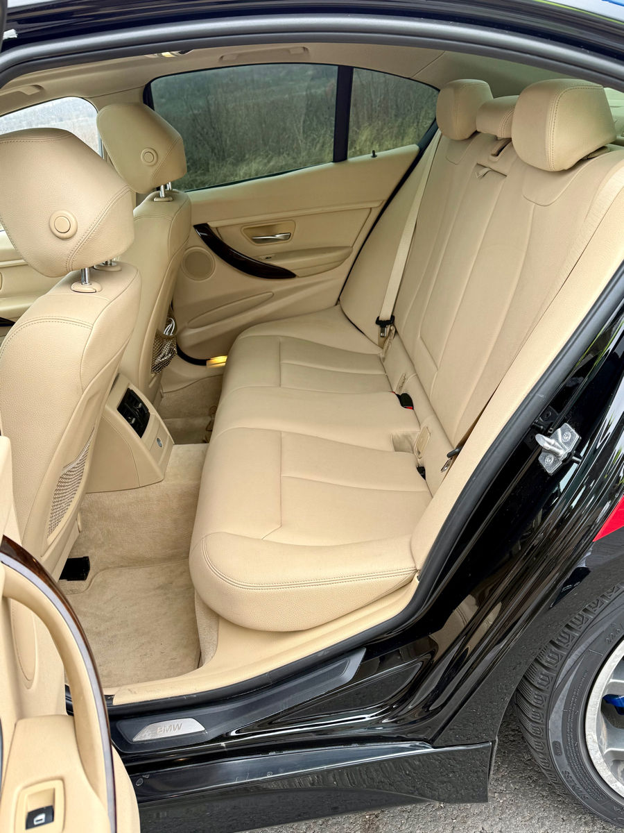 BMW 3 Series foto 6