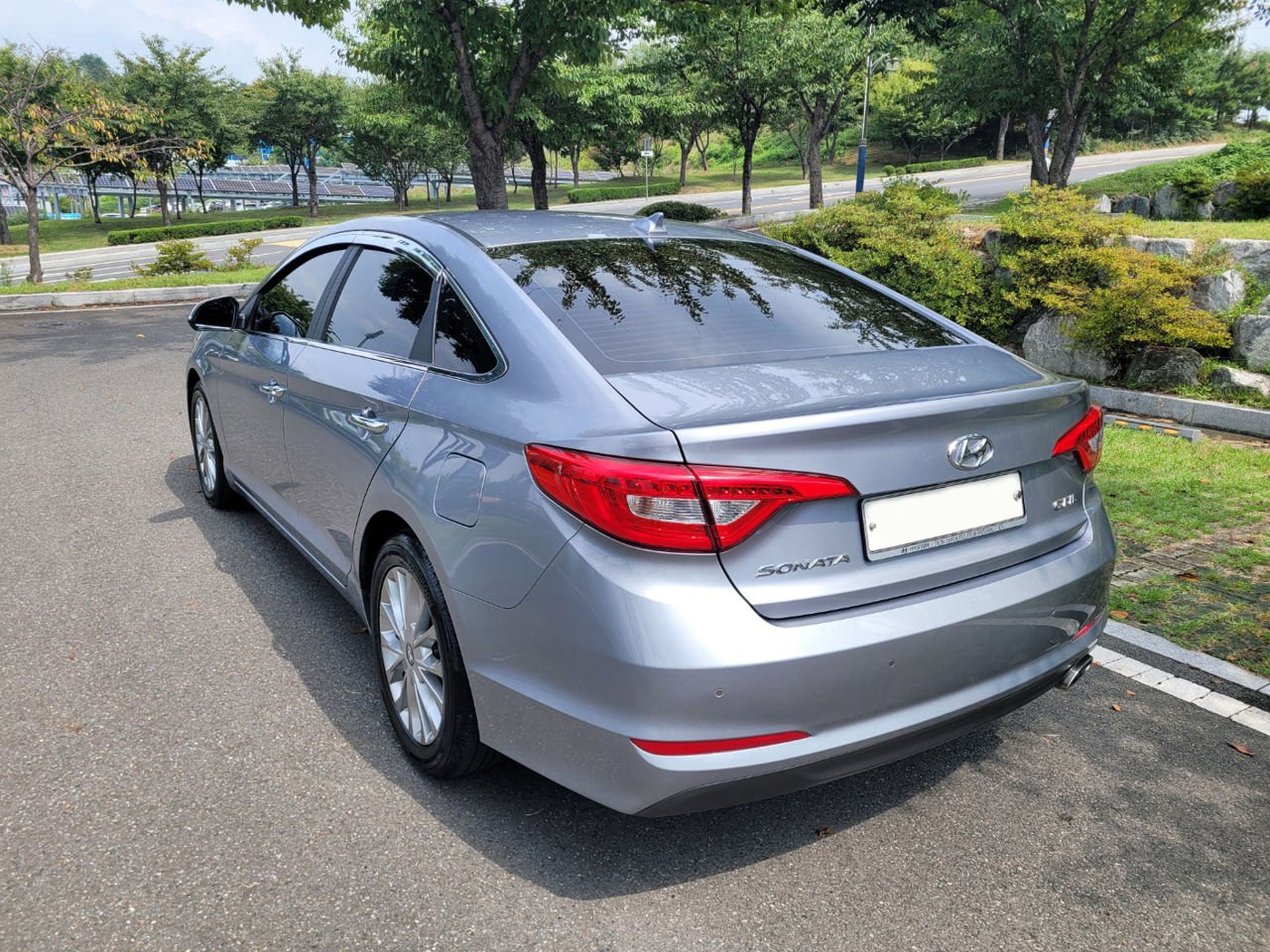 Hyundai Sonata foto 5