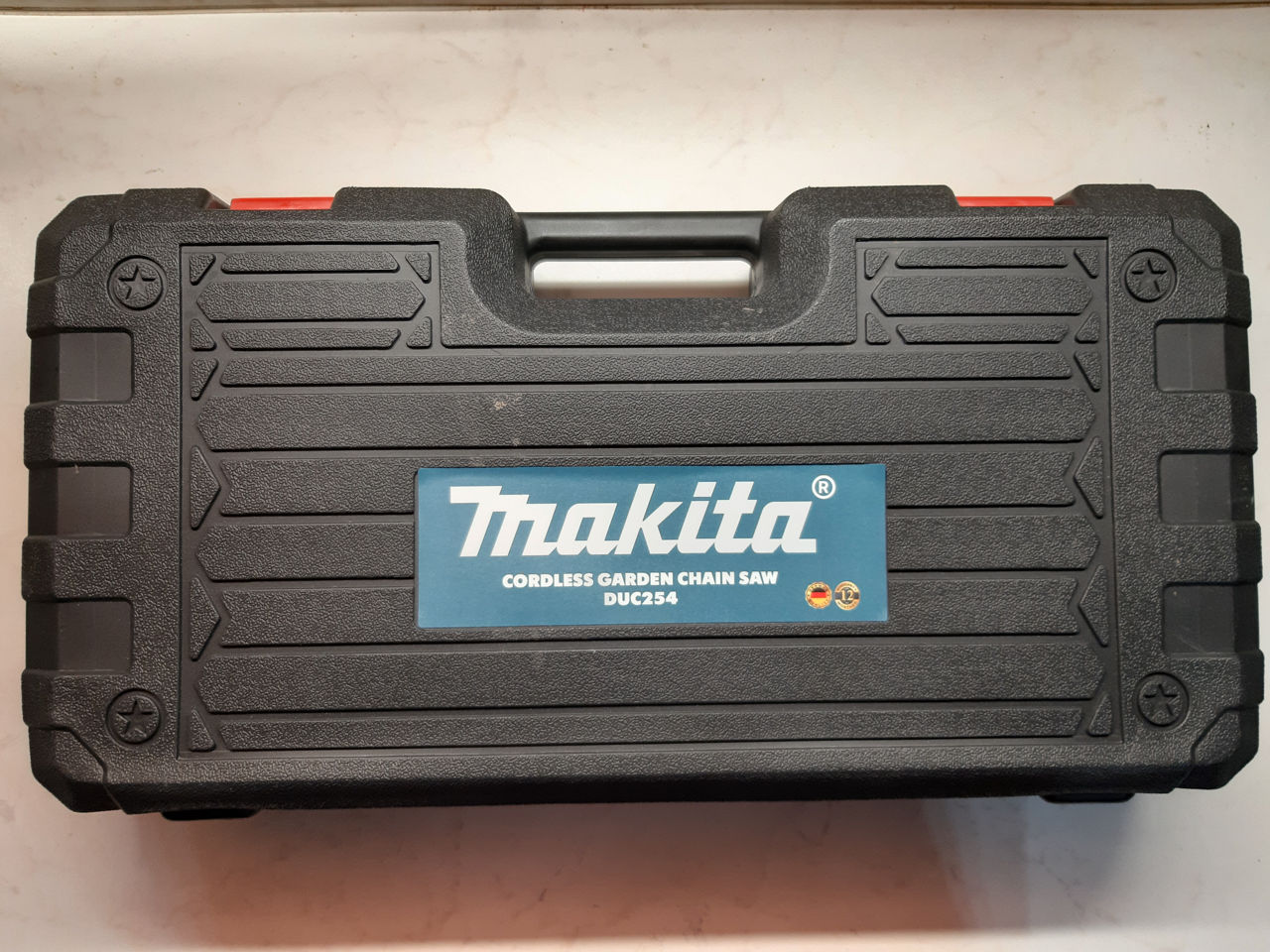 Сучкорез Makita