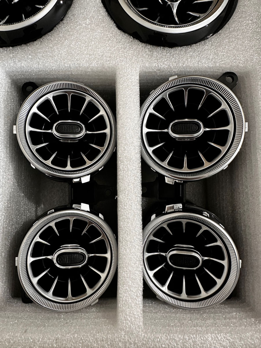 Set guri de ventilare/twitere mercedes фото 1
