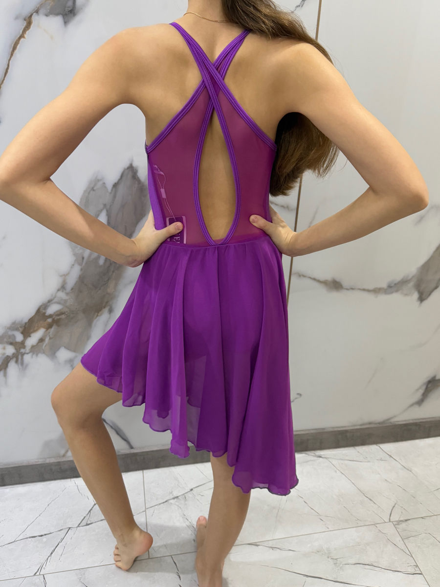 Costum de dans sportiv. foto 0
