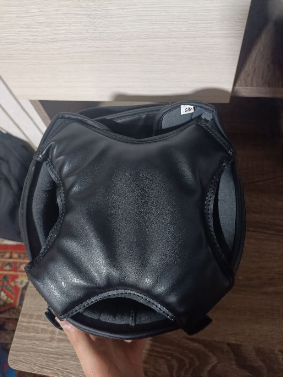 Vând echipament sportiv din piele,pentru box, kikboxing  фото 6
