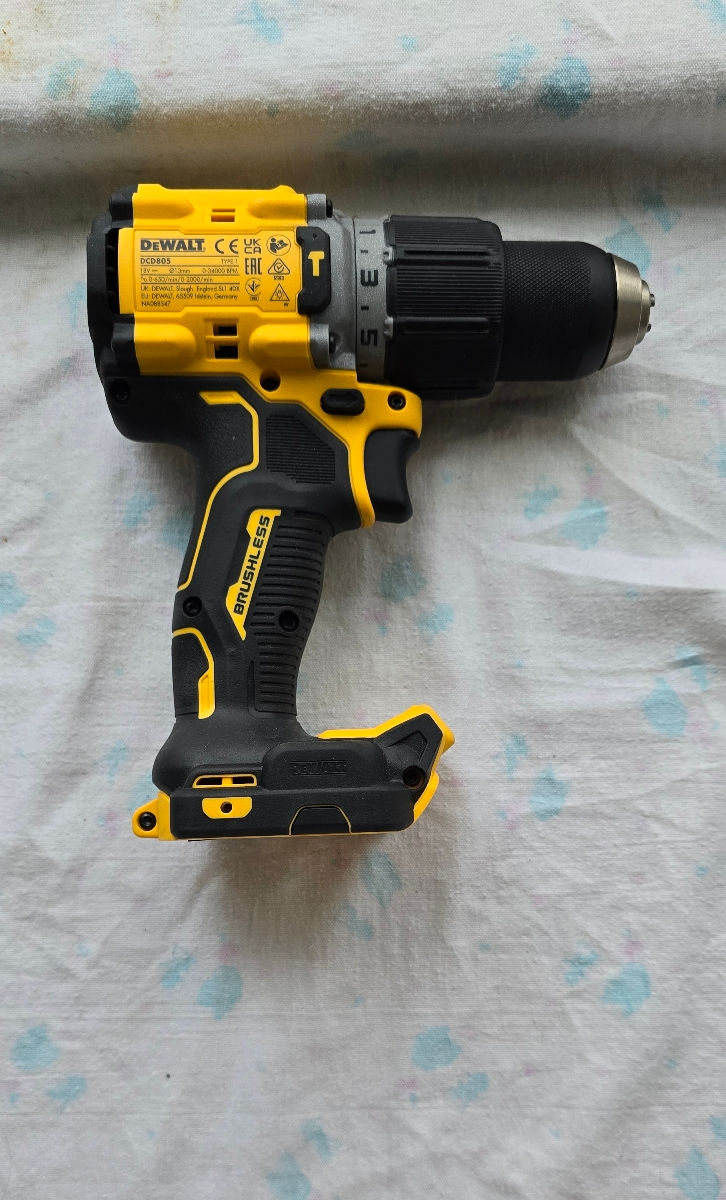 Dewalt DCD805 (mașină de găurit și înșurubat) foto 0