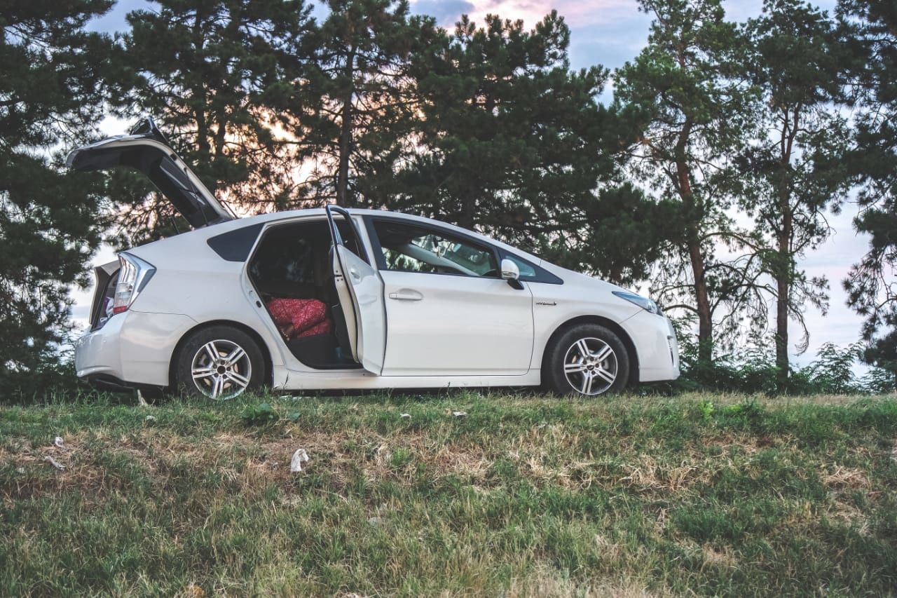 Chirie Toyota Prius / аренда экономных автомобилей foto 7