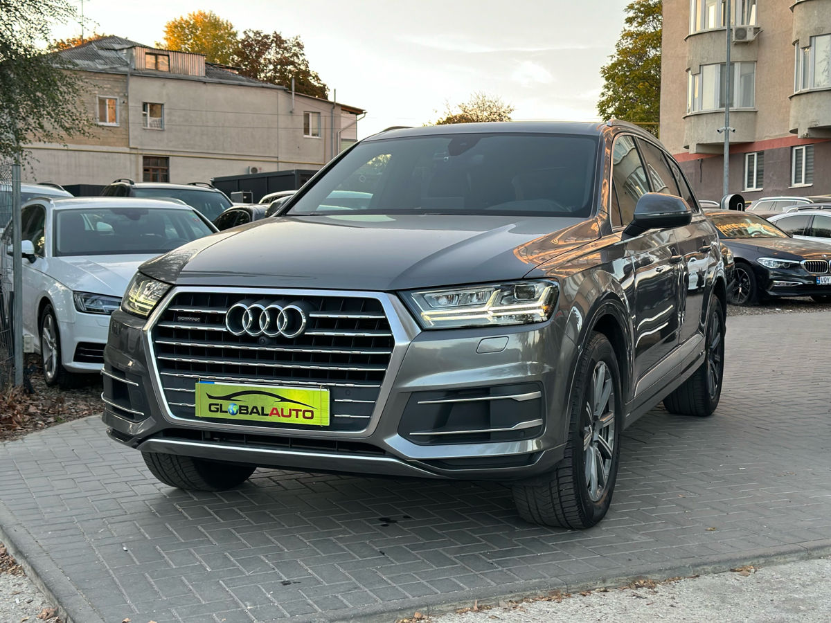 Audi Q7 foto 1