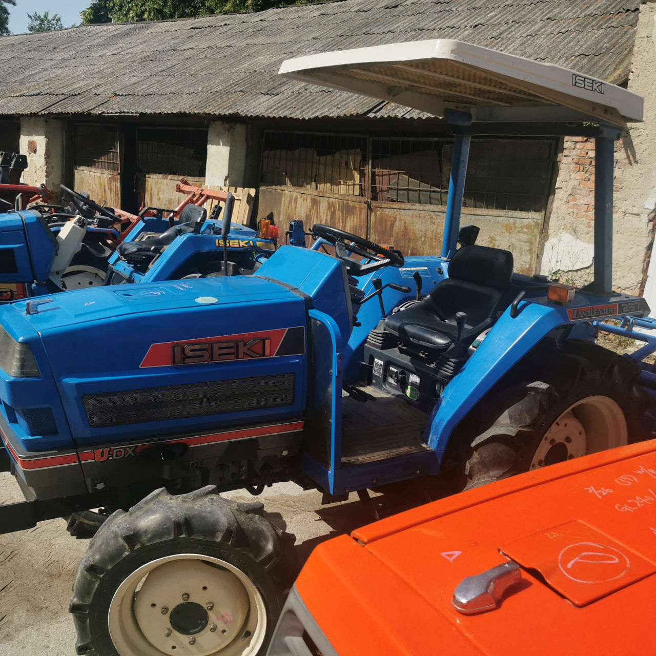 Tractor japonez - Iseki TA267 +freza+transport gratuit foto 1