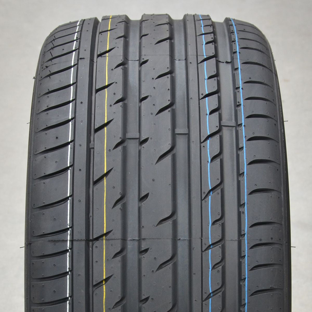 295/35R21 Promo vara 2022!
