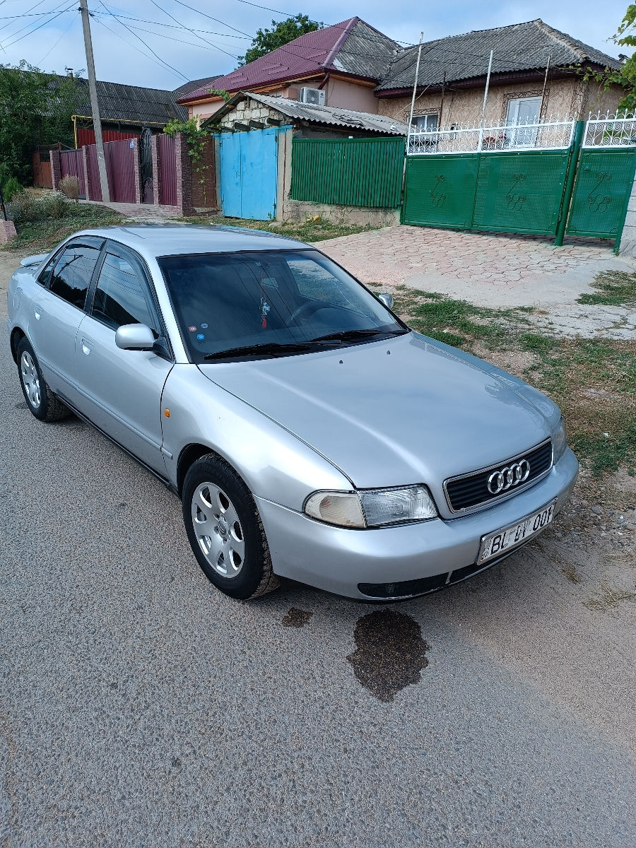 Audi A4 foto 2