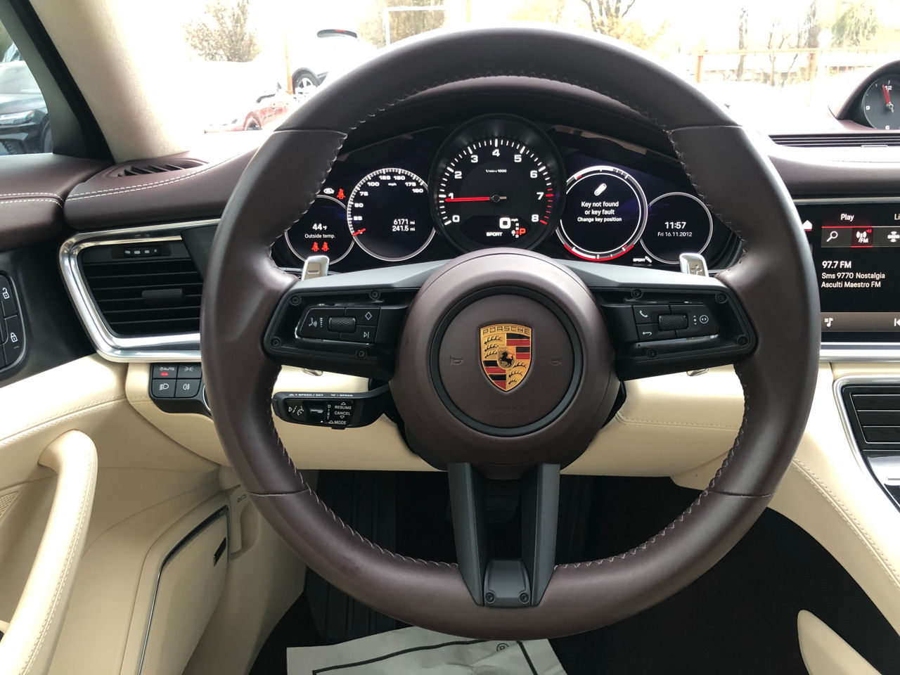 Porsche Panamera foto 7