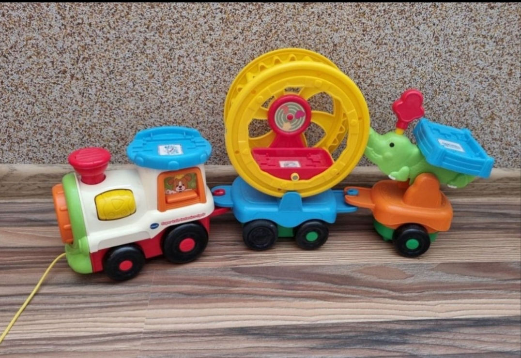 Джунгли и поющие игрушки, паровозик Vtech