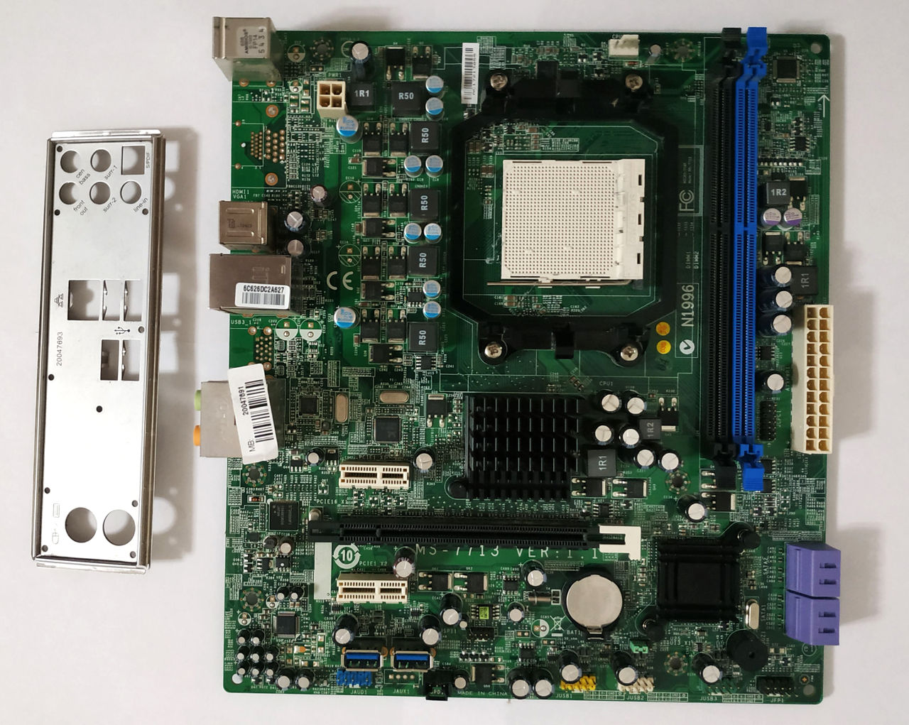 i/o shield plaque arriere en PLA pour MSI MS-7367 VER 1.1
