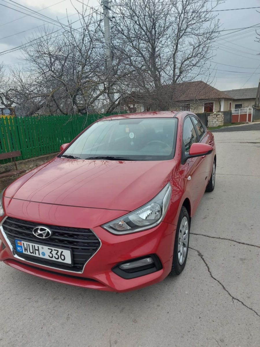 Hyundai Accent foto 3