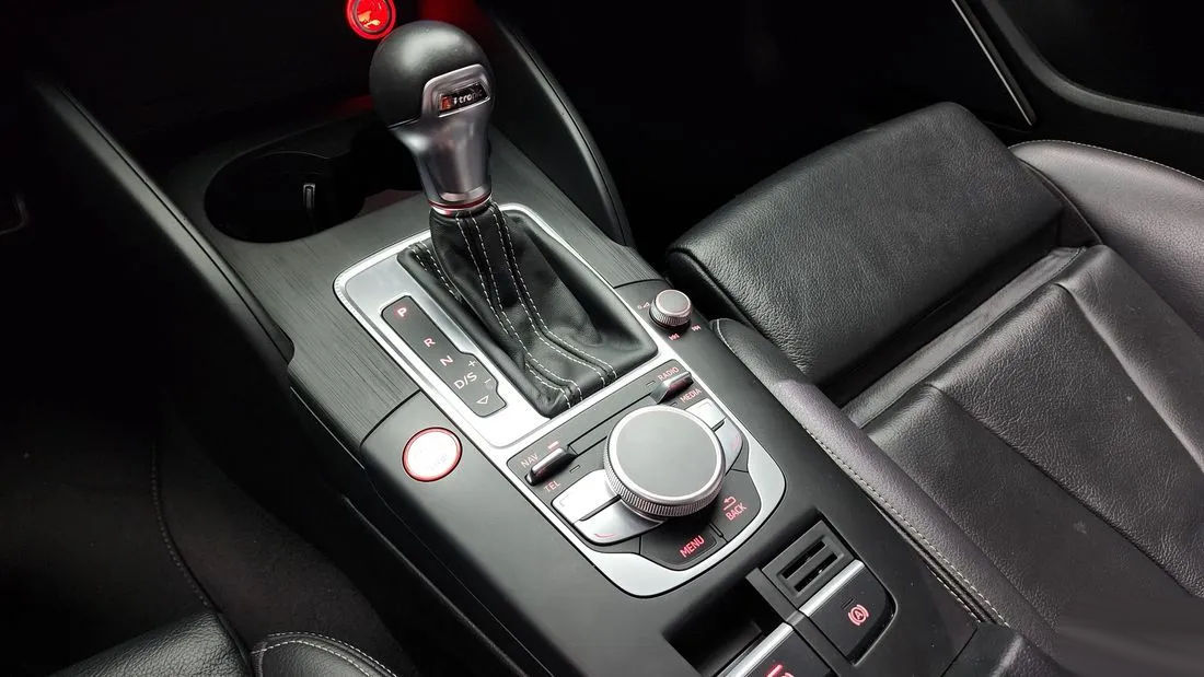Audi S3 foto 8