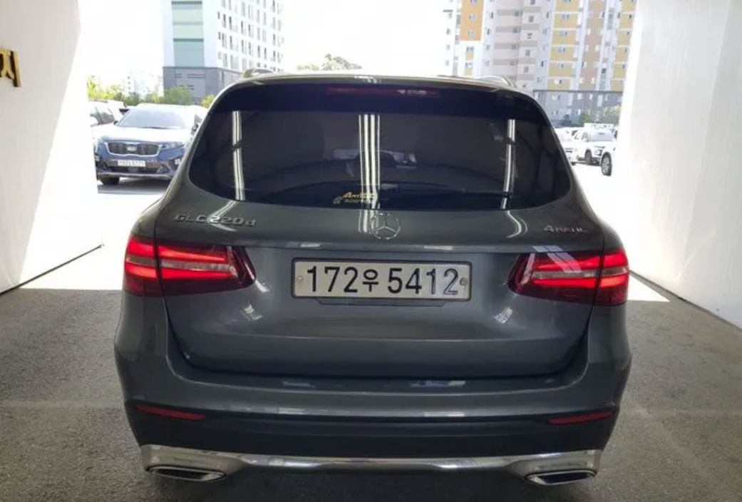 Mercedes GLC foto 1