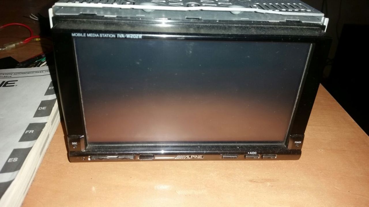 Процессорная магнитола Alpine IVA-W202R