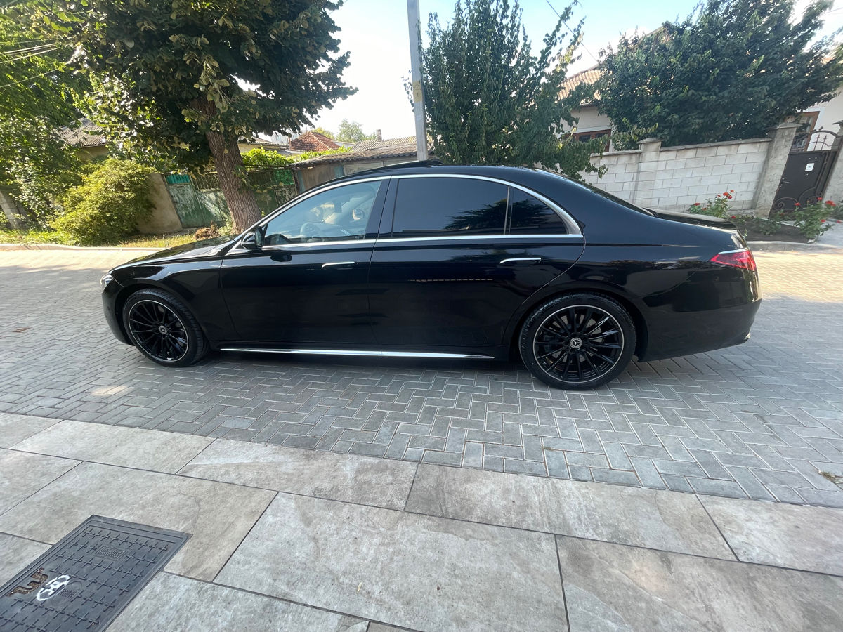 Mercedes S-Class foto 2