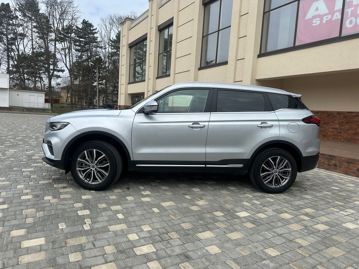 Geely Atlas Pro foto 1