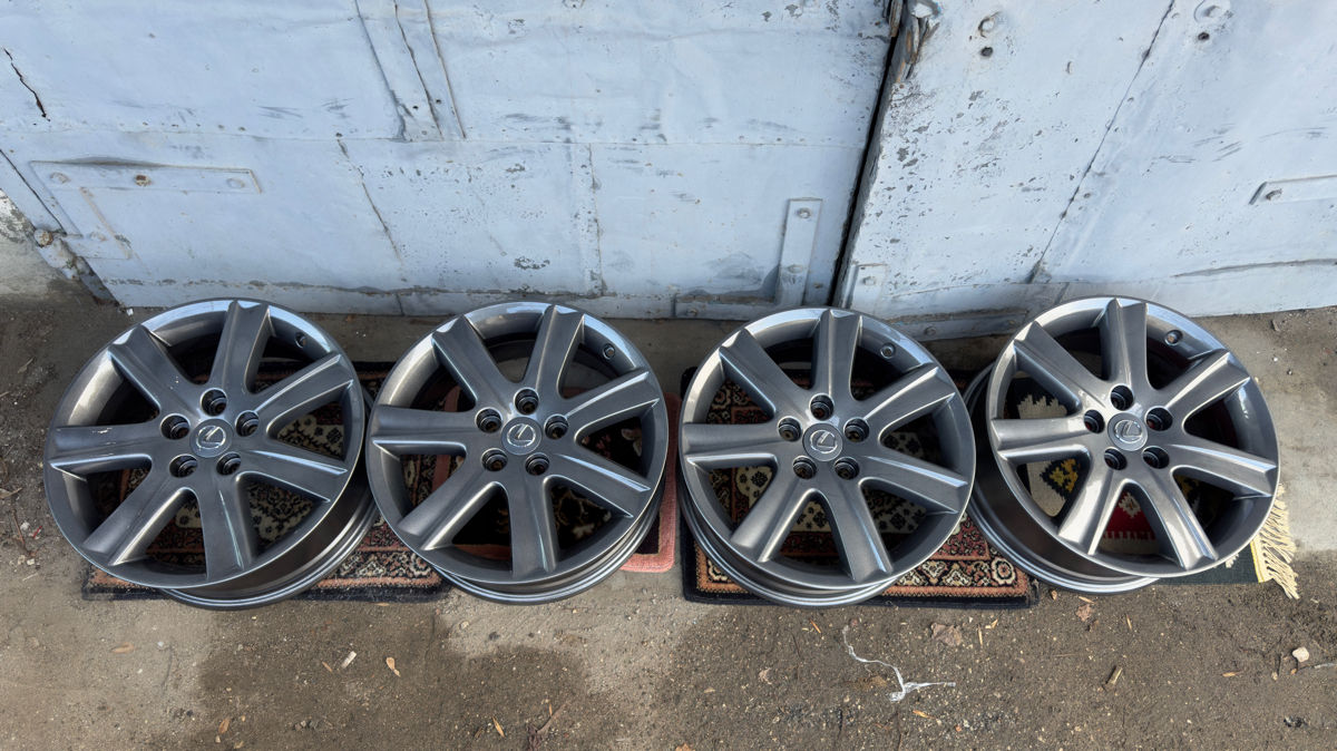 Lexus R17 5x114.3 ET45